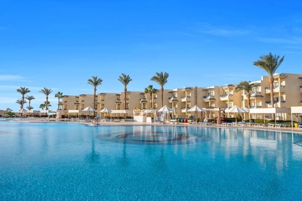 Отель Grand Oasis Resort 4*