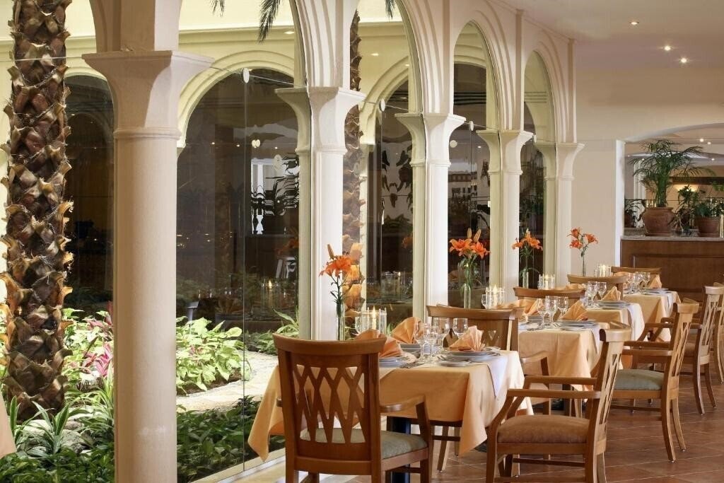 Картинка Baron Palms Resort 5*