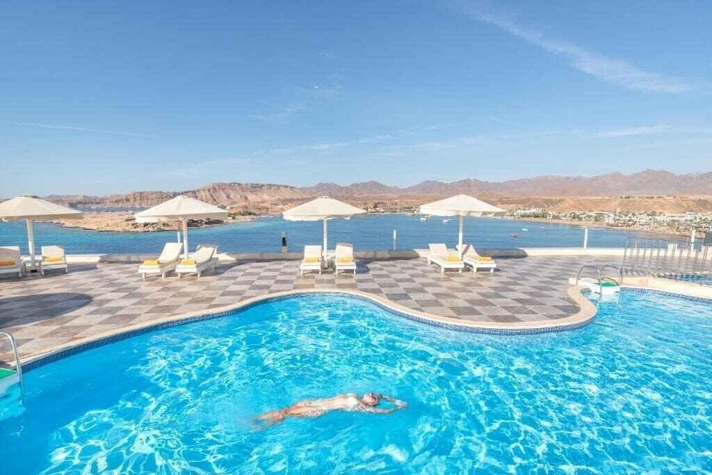 Отель Albatros Sharm Resort (ex. Beach Albatros Resort Sharm El Sheikh ) 4*