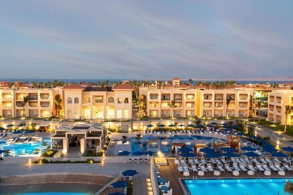 Отель Cleopatra Luxury Resort Sharm (Adults Only) 5*