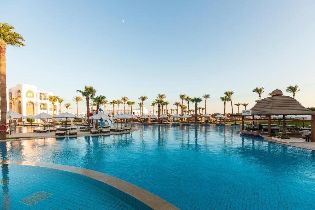 Отель Sunrise Remal Resort (ex. Melton Tiran Sharm El Sheikh, Tiran Island) 4*