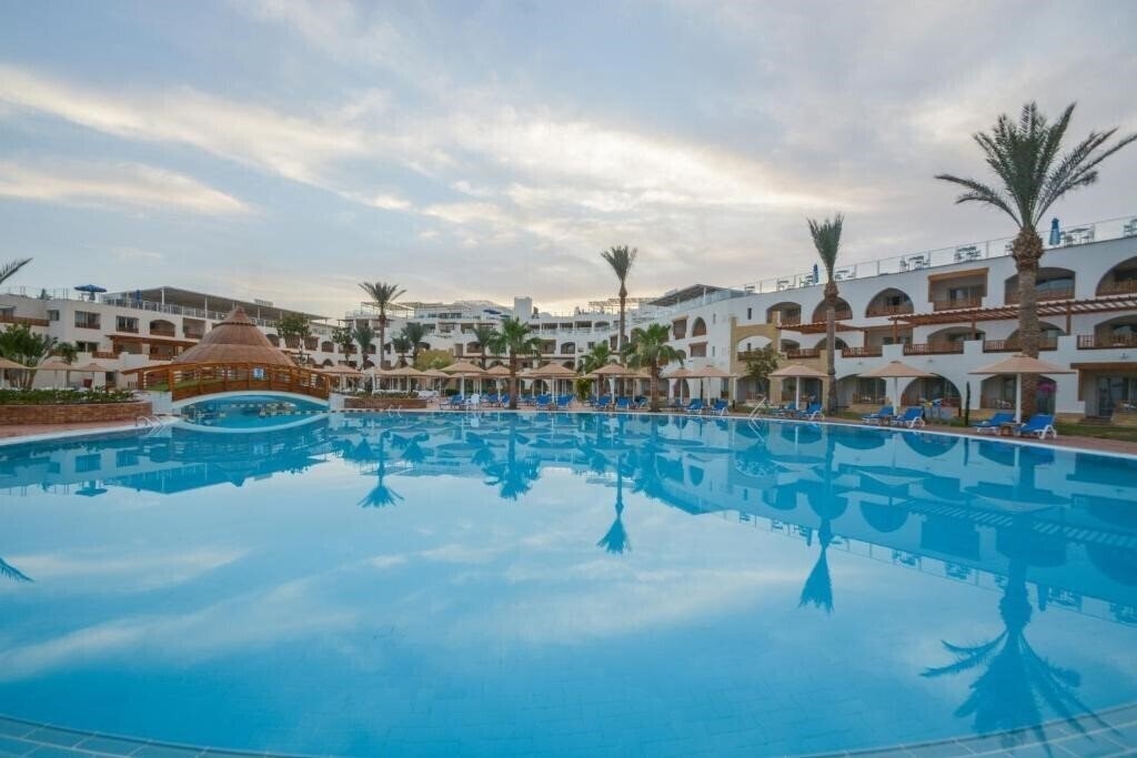 Фотография Pickalbatros Royal Grand Resort Sharm El Sheikh  (Adults Only+16) (ex. Royal Grand Sharm) 5*