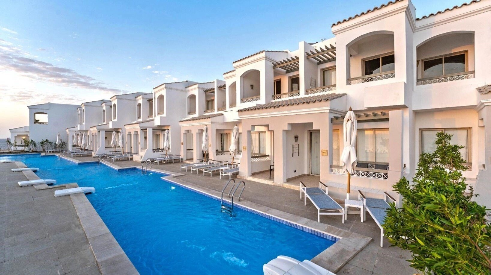 Изображение Invidia Coral Beach Tiran (ex. Coral Beach Rotana Resort Tiran, Coral Beach Tiran Resort) 4*