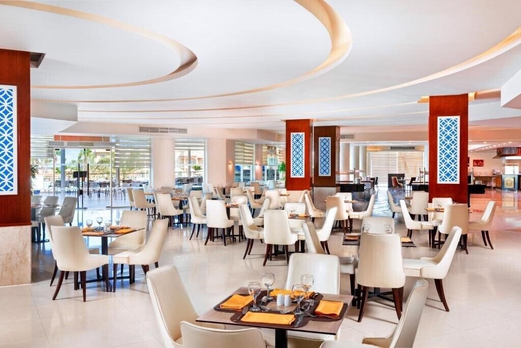 Изображение Pickalbatros Royal Moderna Sharm (ex. Royal Albatros Moderna) 5*