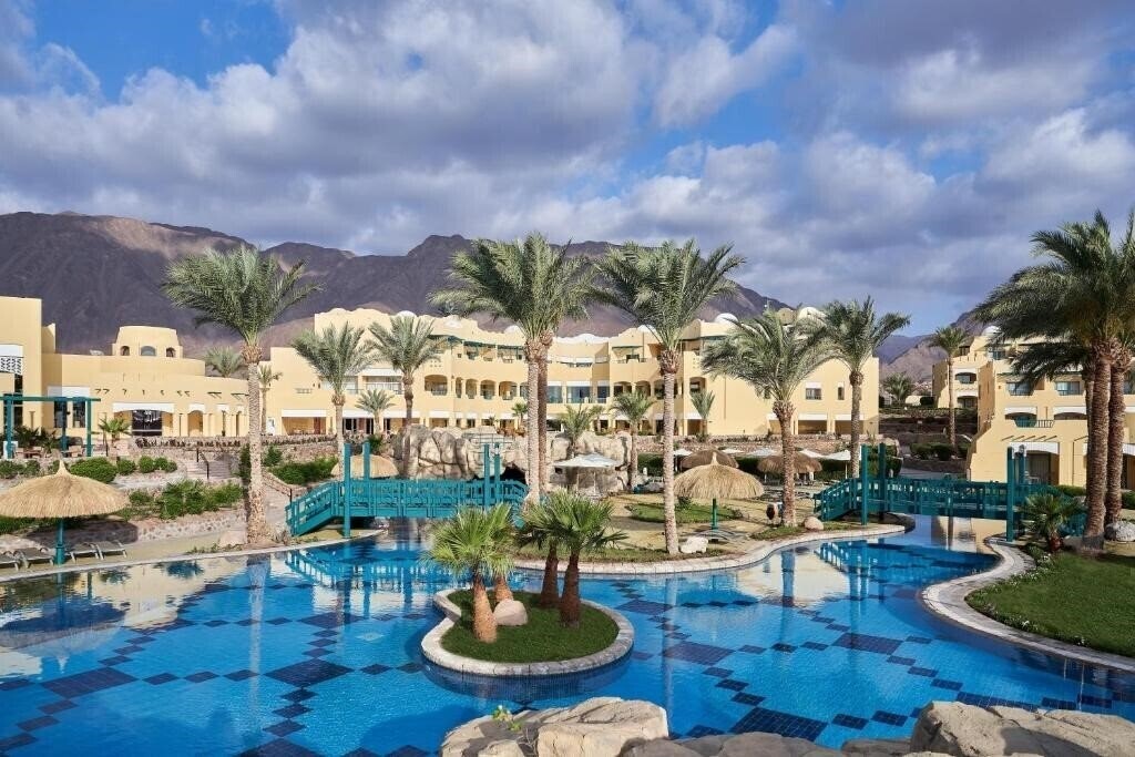 Отель Bay View Resort Taba Heights (ex. Marriott Taba) 5*