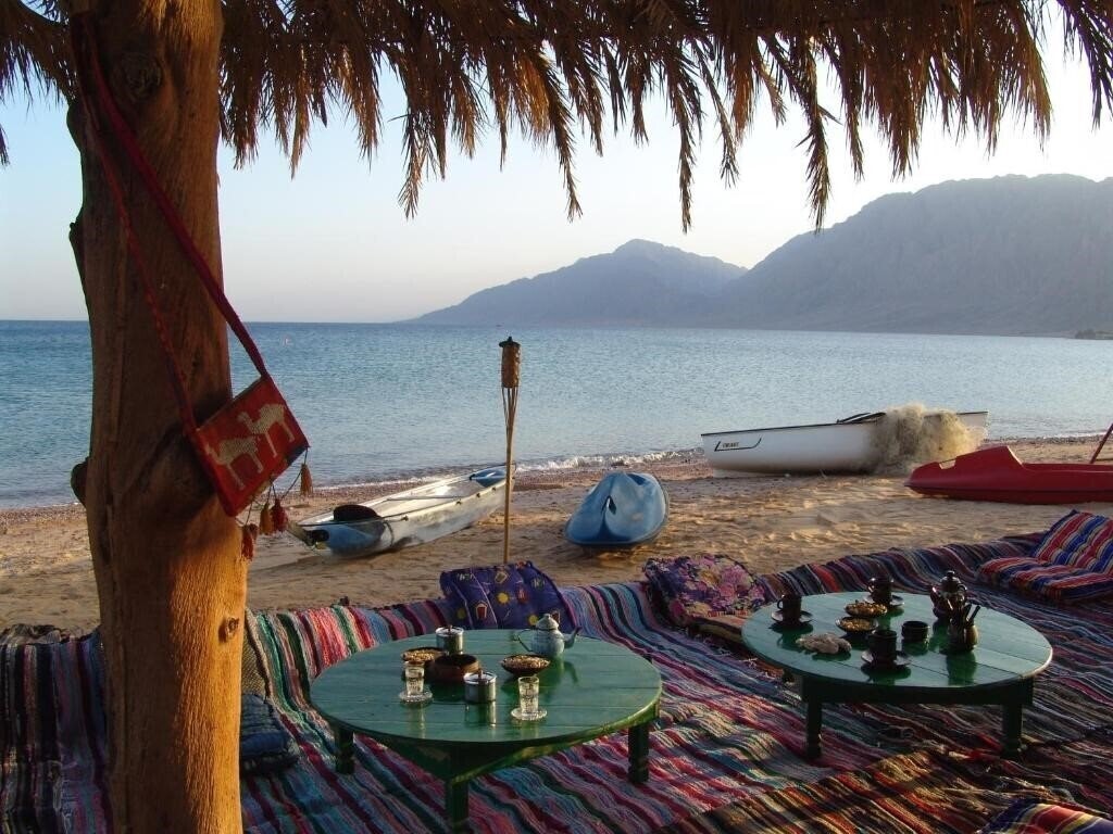 Отель Al Sayadeen Village 3*