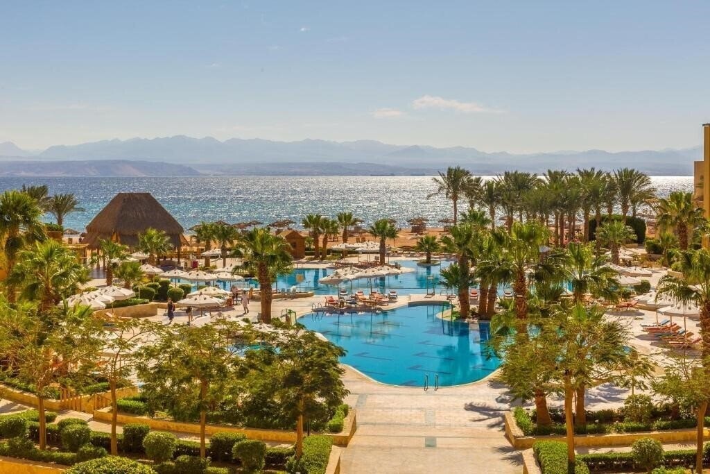 Отель Strand Taba Heights Beach & Golf Resort 5*