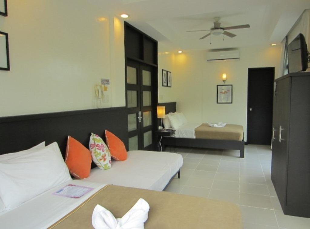 Фотография One Crescent Place Hotel 4*