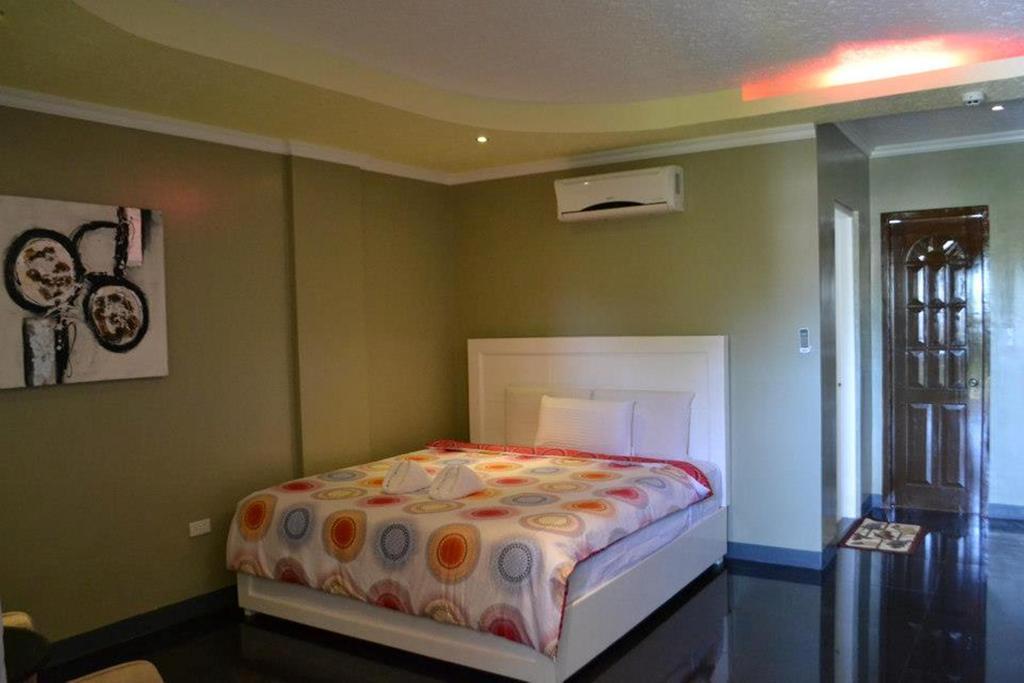 Картинка Bamboo Beach Resort & Restaurant 3*