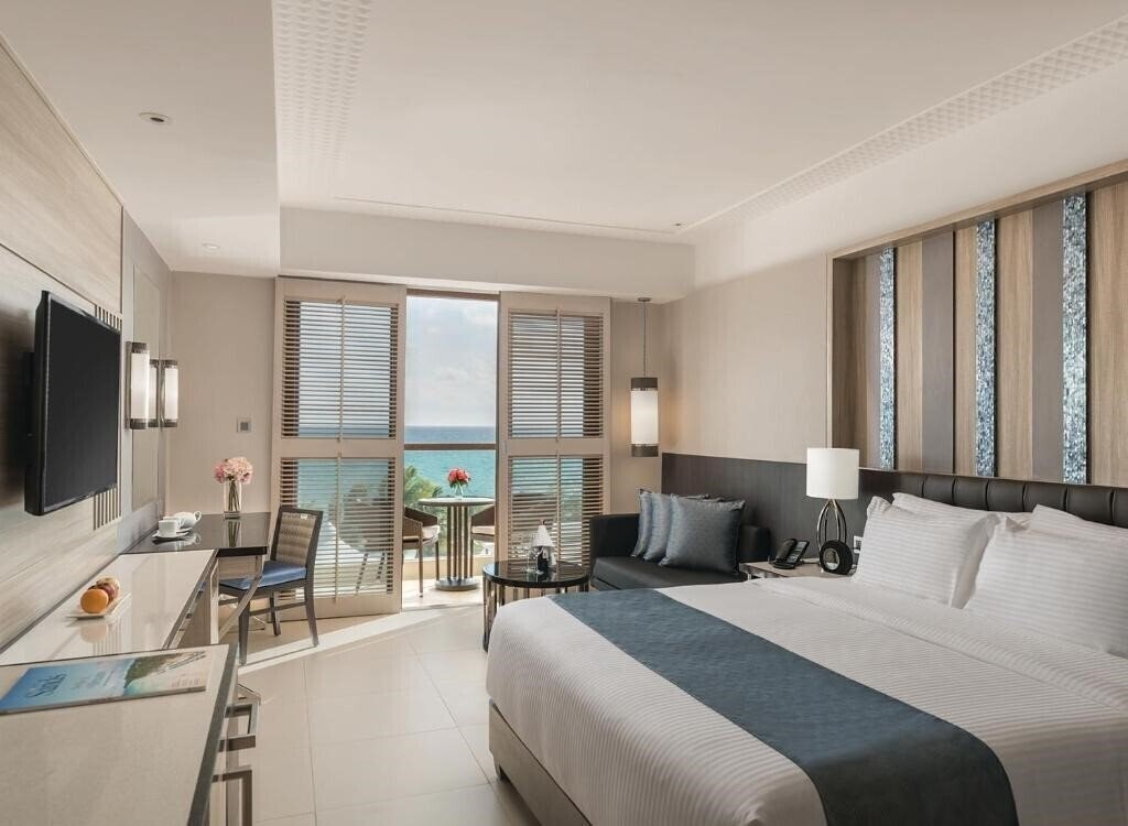 Фото Henann Palm Beach Resort 4*