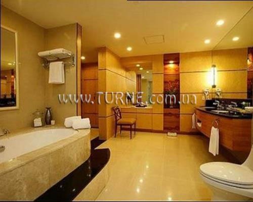 Отель Crowne Plaza Galleria 5*