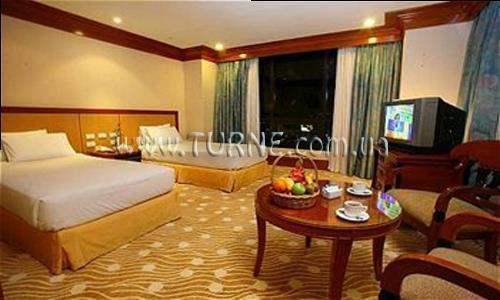 Отель Linden Suites 4*