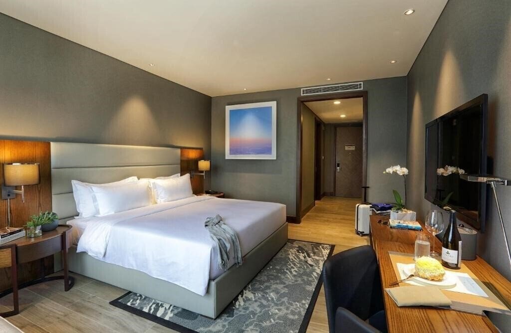 Отель Makati Diamond Residence 4*