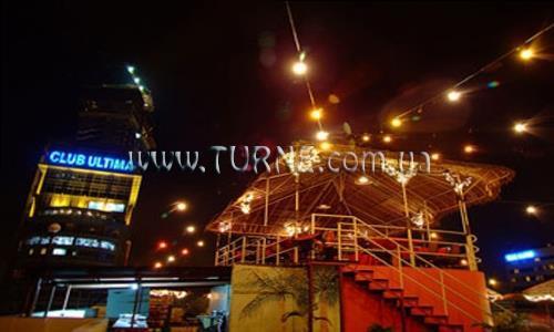 Отель Holiday Plaza Hotel 3*