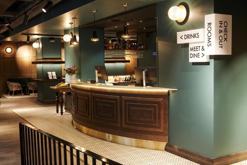 Фото Sokos Hotel Helsinki 3*