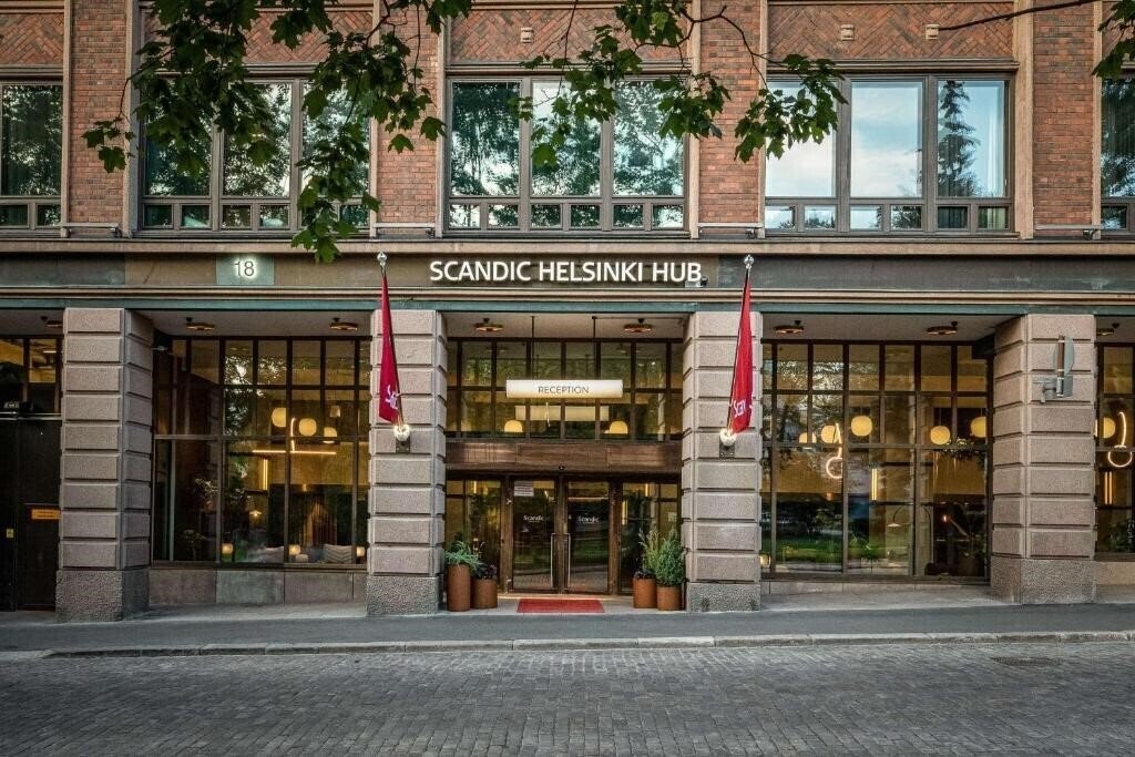 Отель Scandic Helsinki Hub 4*
