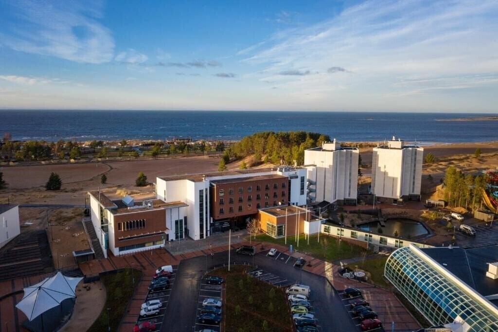 Отель Santa's Resort & SPA Hotel Sani Kalajoki 4*