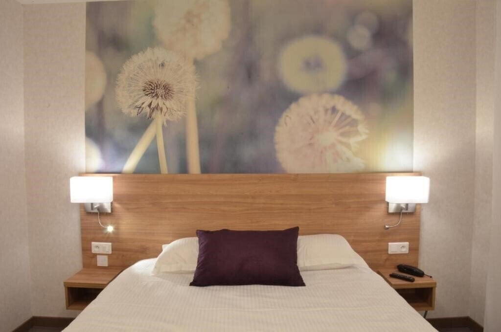 Картинка Logis Hotel la Chambre d'Amiens (ex. La Chambre d'Amiens) 3*