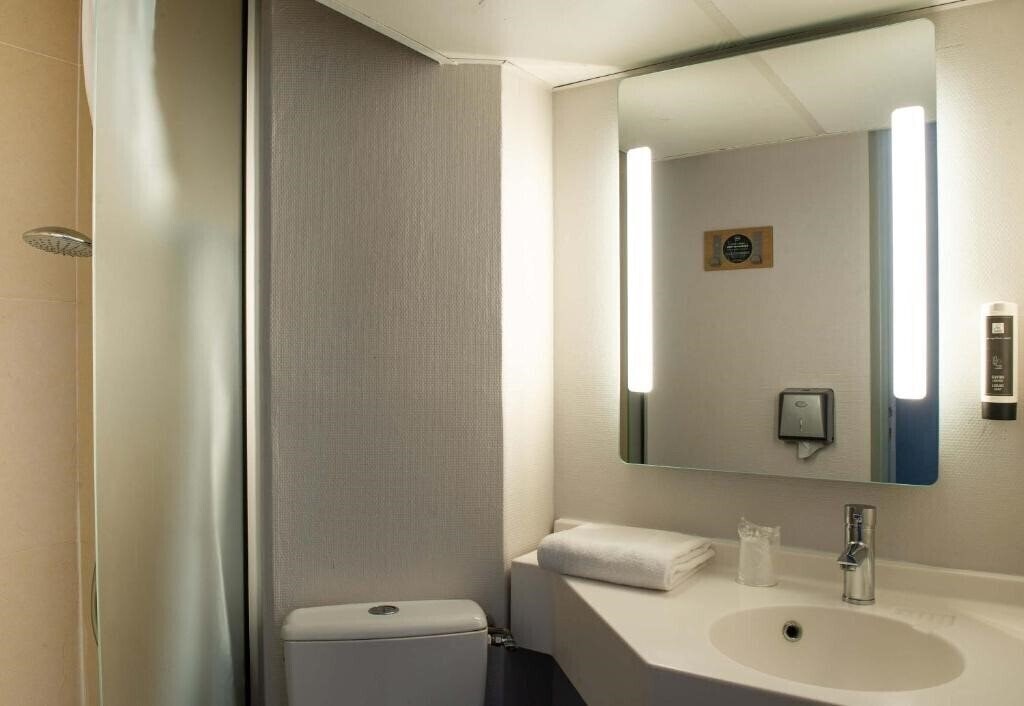 Изображение B&B Hotel Saint Quentin 2*