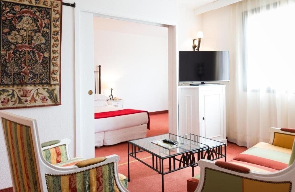 Картинка Avignon Grand Hotel 4*