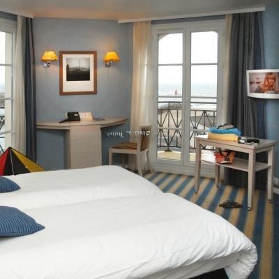 Фото Sowell Hotels Le Beach (ex. Beach Hotel Trouville) 4*