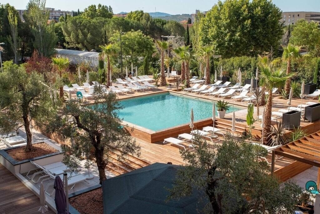Отель Renaissance Aix-en-Provence (ex. Hotel Renaissance Aix-en-Provence) 5*