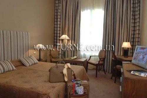 Отель Quality Hotel Embassy 4*