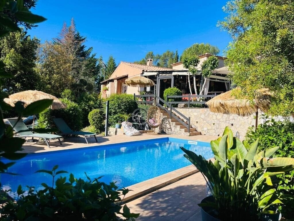 Отель La Villa Tosca 3*