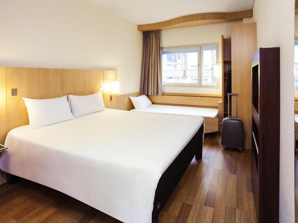 Фото Ibis Lyon Est Chaponnay 3*