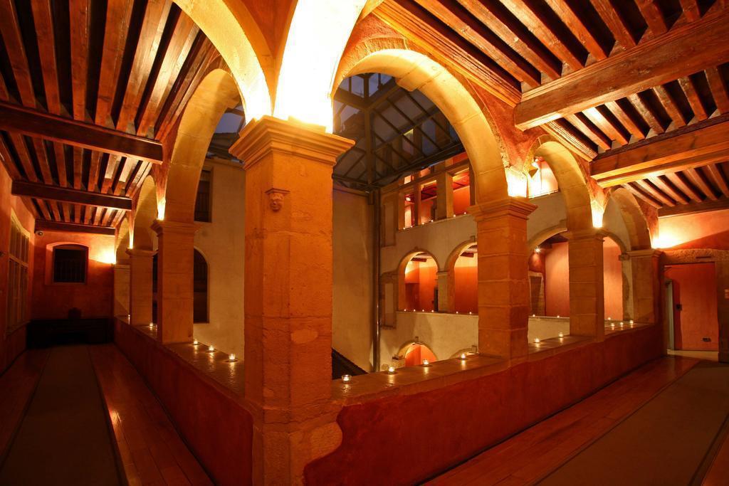 Изображение Cour Des Loges 5*