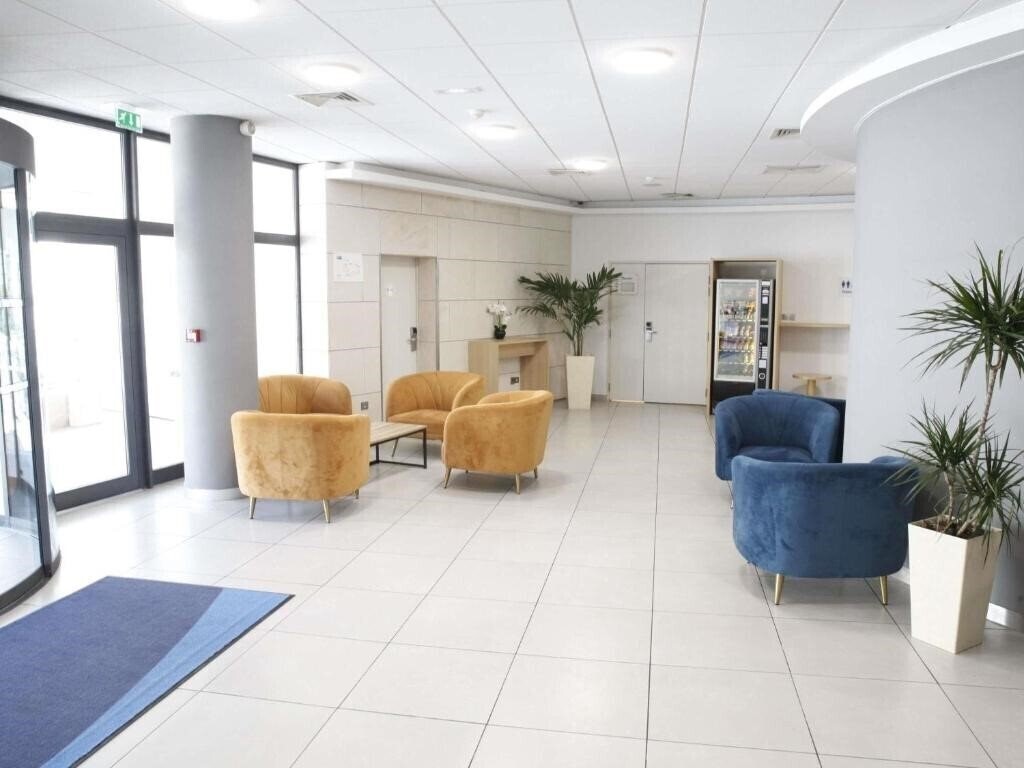 Фотография Holiday Inn Express Marseille Saint Charles 3*