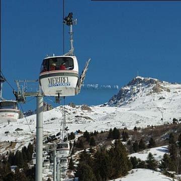 Отель Pierre & Vacances Premium Les Crets 5*