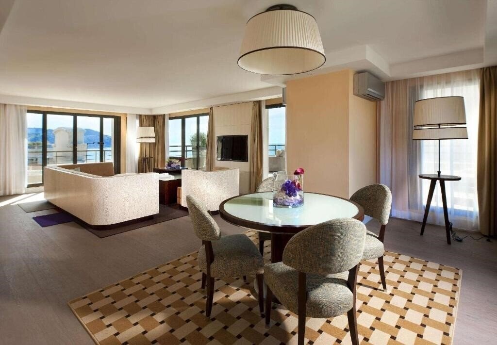 Изображение Hyatt Regency Nice Palais De La Mediterranee 5*