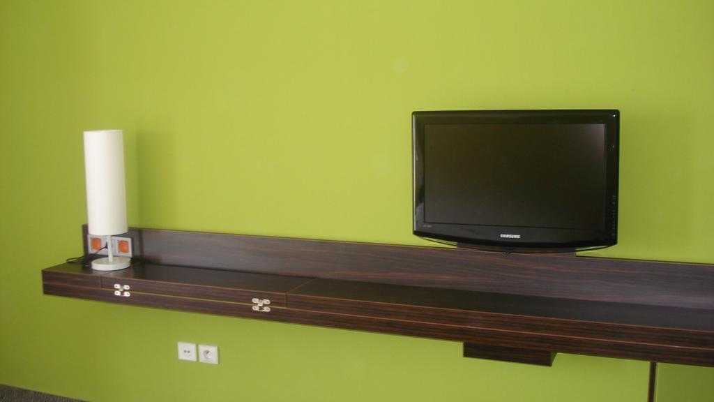 Картинка Ibis Styles Nice Vieux Port 3*