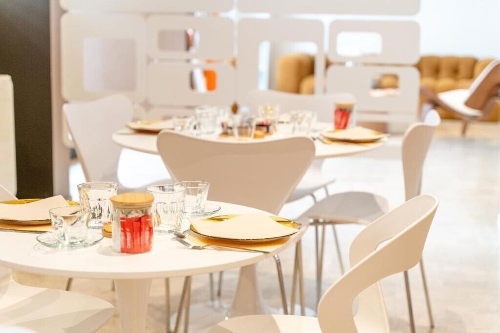 Фотография Comte De Nice 2*