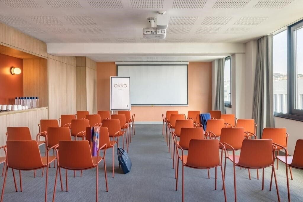 Фото Okko Hotels Nice Aeroport 4*