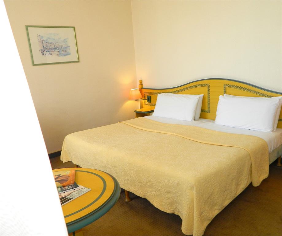 Картинка B4 Nice Park 4*