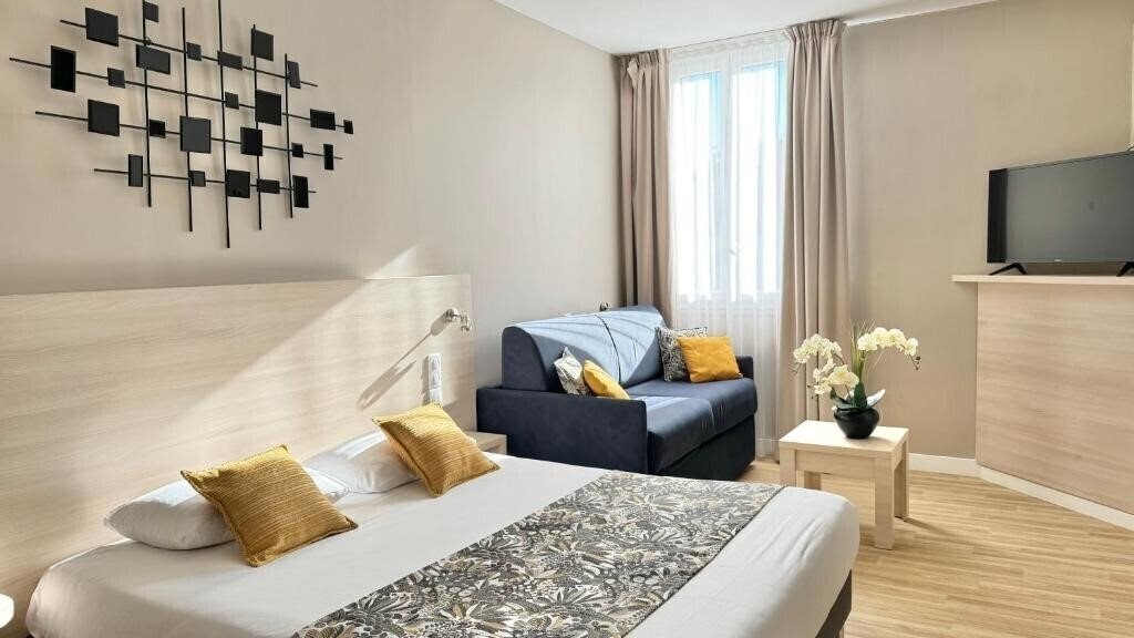 Отель Helvetique 2*