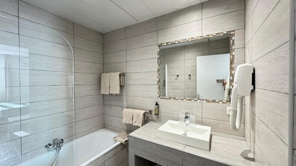 Фотография Helvetique 2*