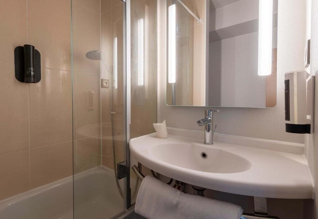 Фотография B&B Hotel Beauvais 2*