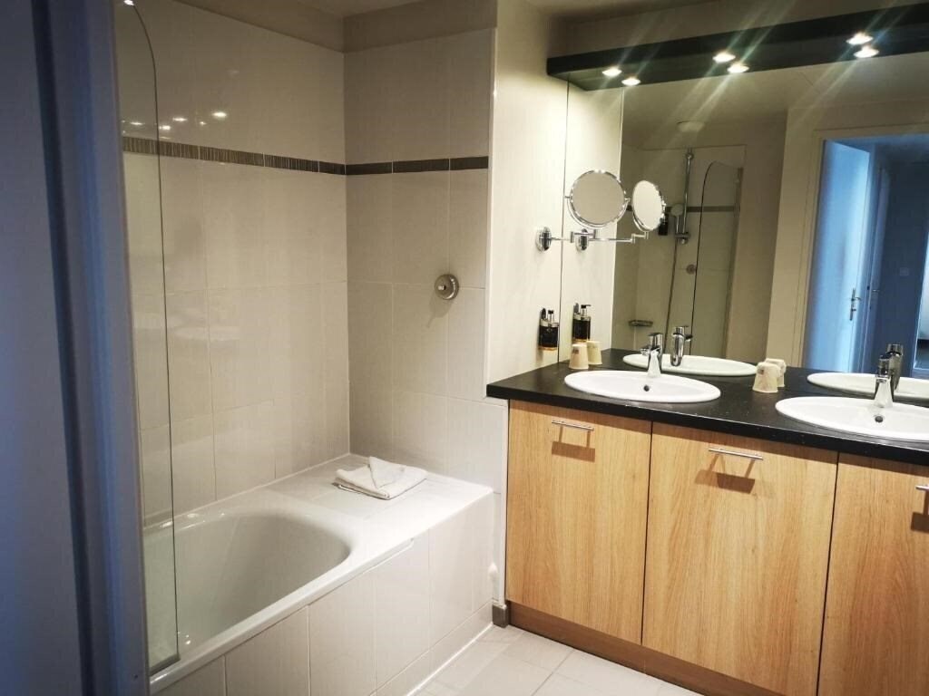 Фотография Residhome Asnieres 4*