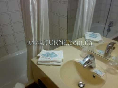 Фото Median Paris Congres 3*