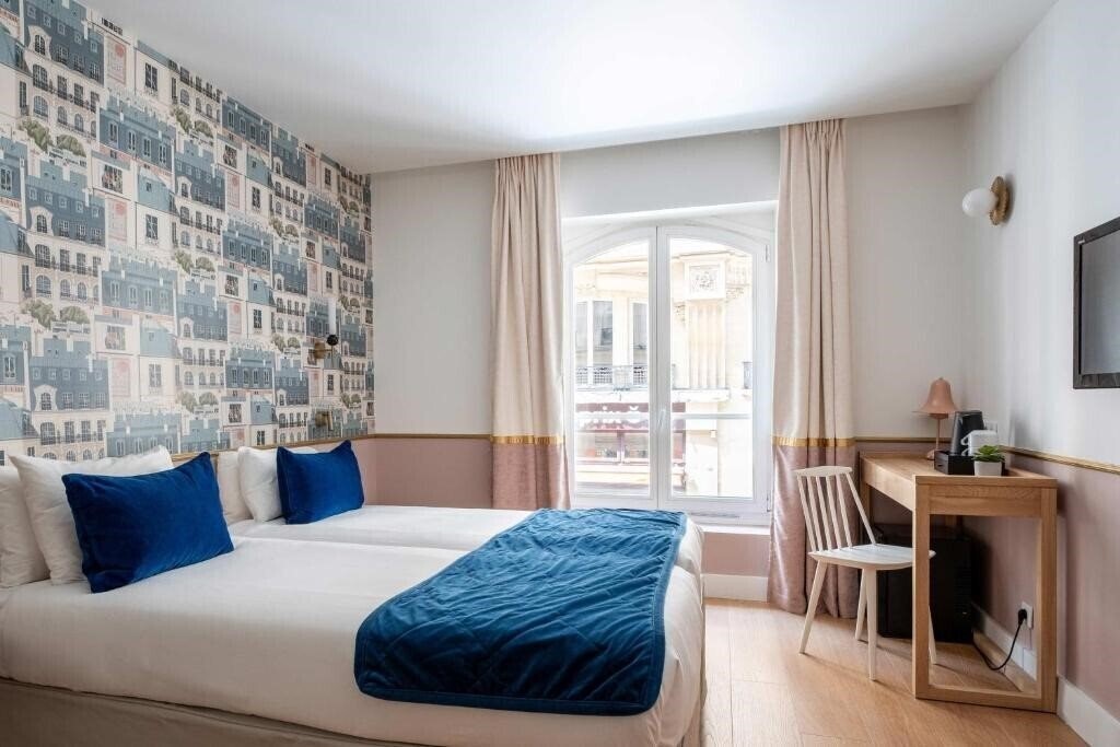 Отель Astotel Acadia 3*