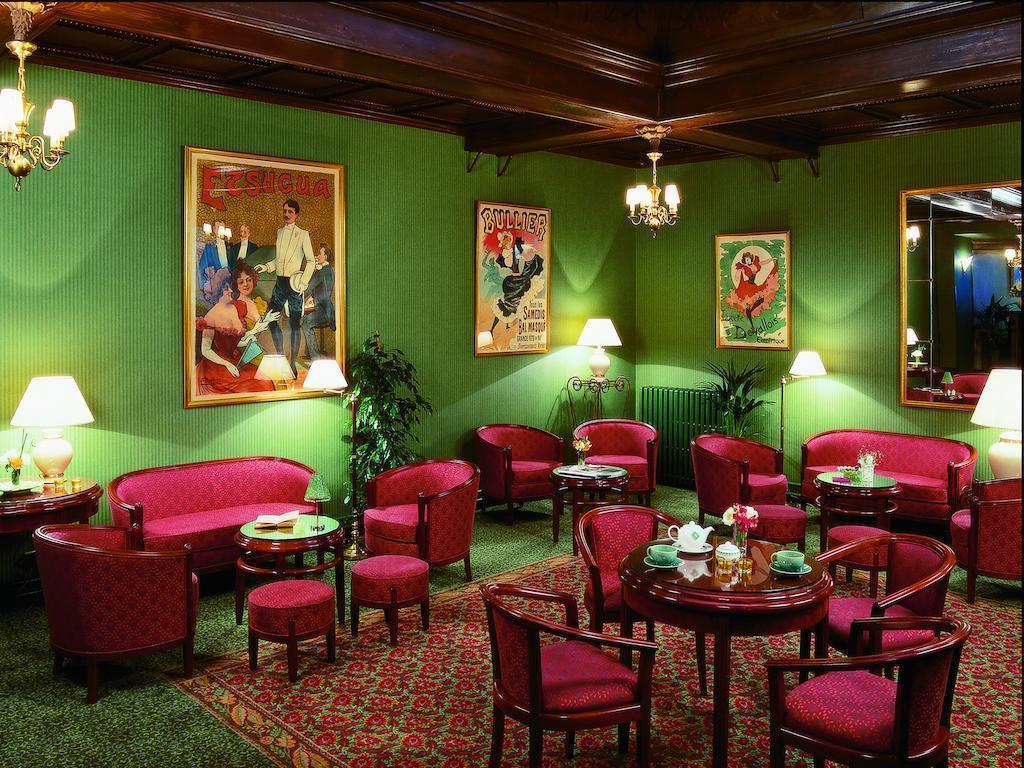 Отель Royal Fromentin 3*