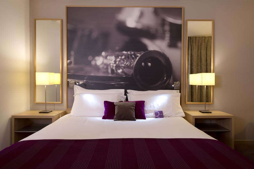 Отель Mercure Paris La Villette 4*