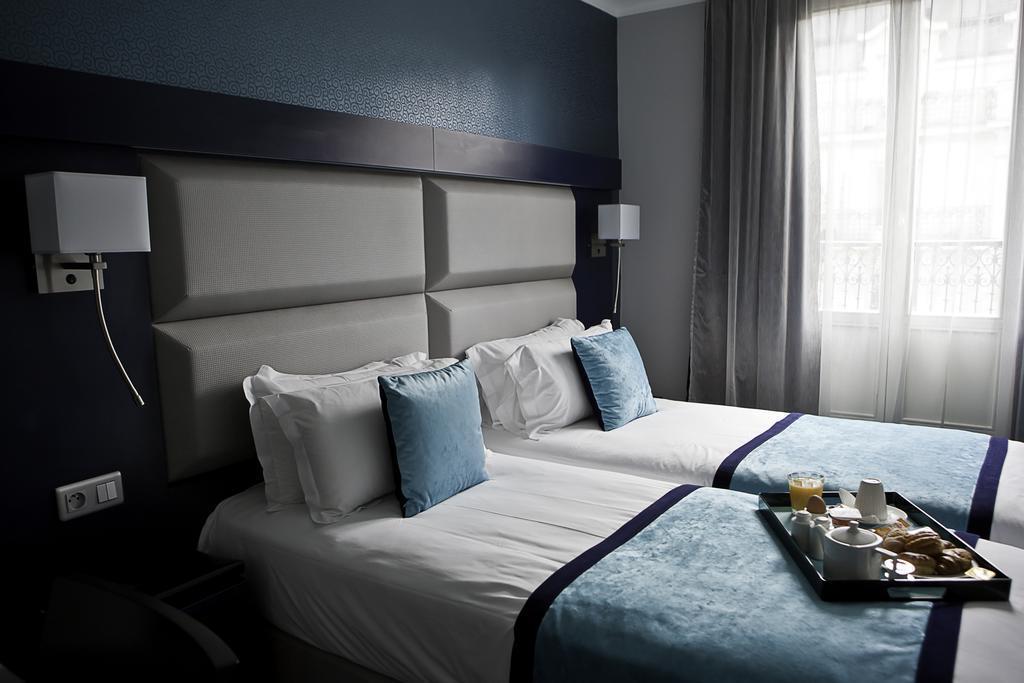 Отель Best Western Montmartre 4*