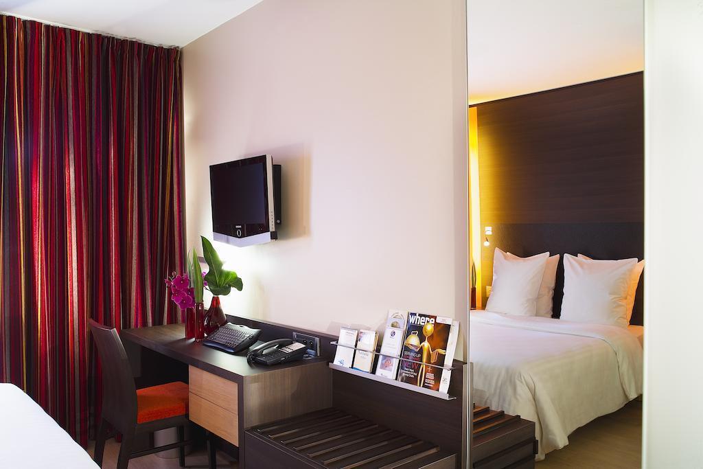 Отель Oceania Paris Porte De Versailles 4*
