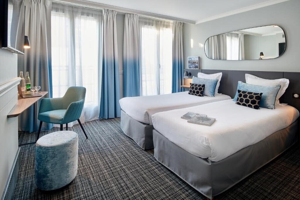 Отель Les Provinces Opera 3*