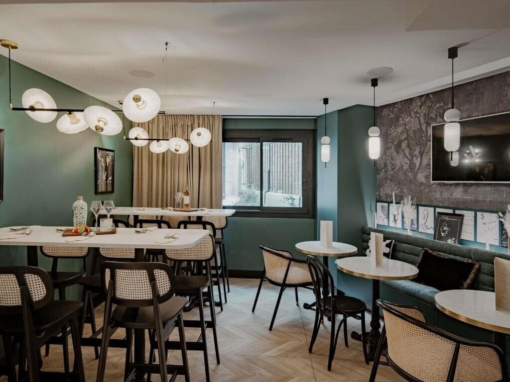 Изображение Mercure Paris Tour Eiffel Pont Mirabeau 4*