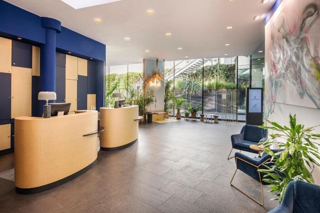 Фотография Renaissance Paris Arc De Triomphe Hotel 5*